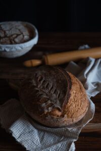 Warsztaty pieczenia chleba na zakwasie dla kobiet 65+